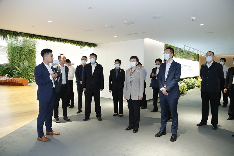 海關(guān)總署副署長呂偉紅在深圳海關(guān)調(diào)研并召開廣東省內(nèi)智慧海關(guān)建設(shè)座談會(huì)