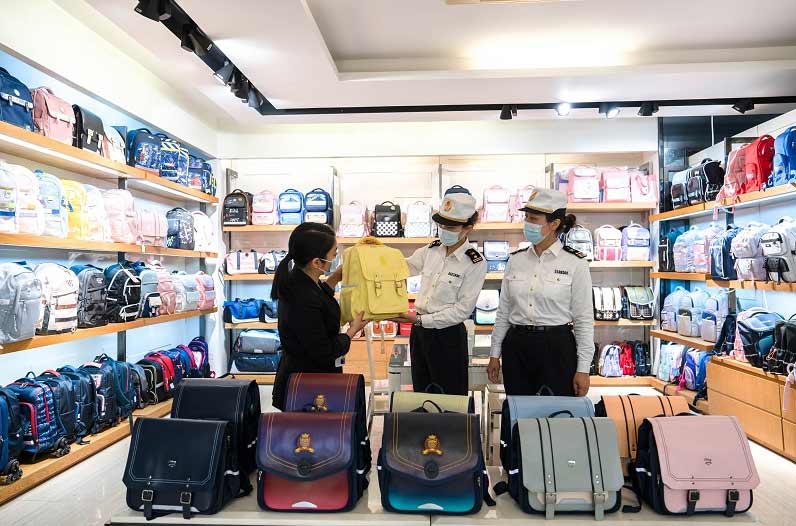 廣州海關服務進出口企業(yè)參加廣交會搶抓外貿新機遇