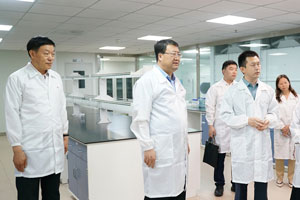 海關(guān)總署副署長孫玉寧在成都海關(guān)調(diào)研并組織召開關(guān)企座談會