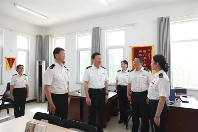 海關(guān)總署署長俞建華到甘肅調(diào)研（圖）