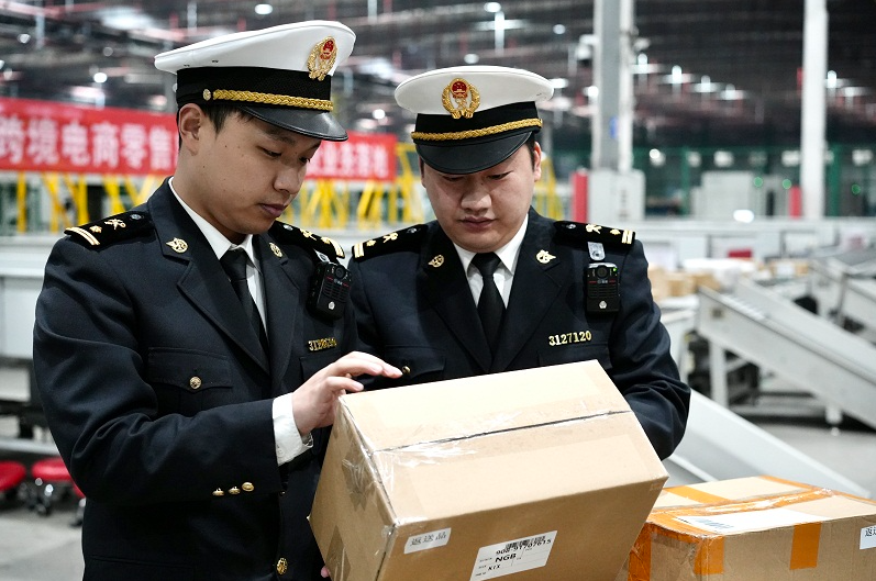 浙江省首批跨境電商零售出口跨關(guān)區(qū)退貨商品在寧波海關(guān)完成通關(guān)（圖）