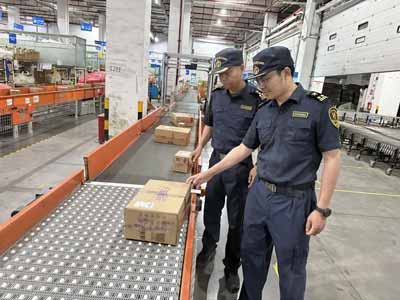 “618”首日廣州南沙綜合保稅區(qū)跨境電商零售進口清單超38萬票