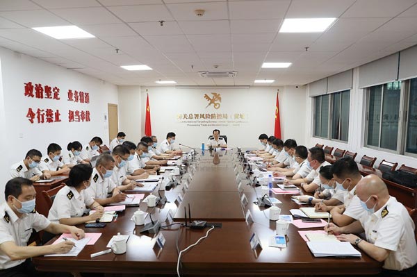 許大純?cè)邳S埔海關(guān)、海關(guān)總署風(fēng)險(xiǎn)防控局（黃埔）調(diào)研