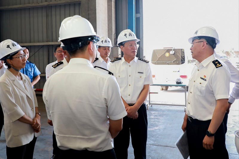 海關(guān)總署署長俞建華到新疆調(diào)研