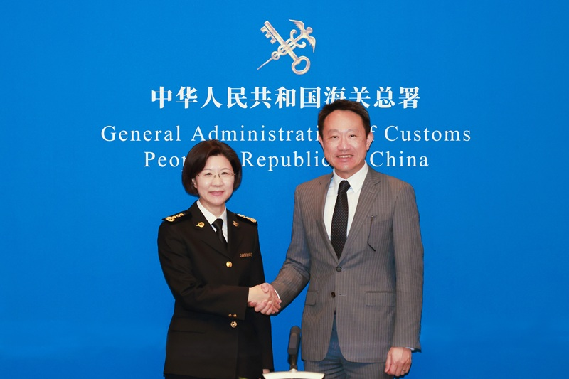 海關(guān)總署署長孫梅君會見香港海關(guān)關(guān)長陳子達